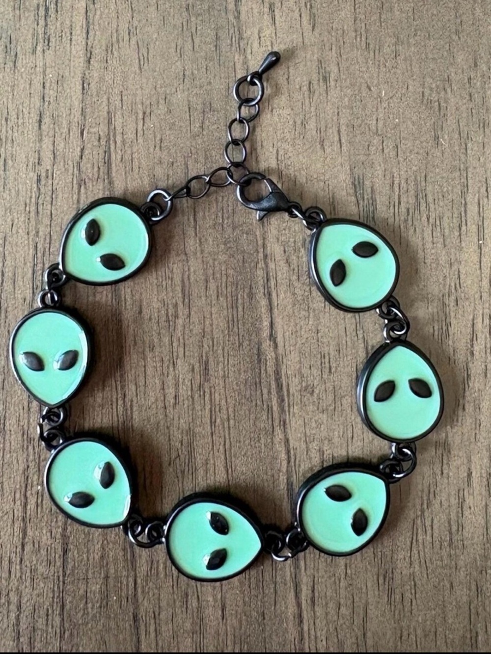 Alien Glow in the dark bracelet